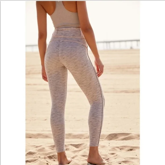 25. FREE PEOPLE Hybrid Leggings in Dark Silver - Picture 5 of 6